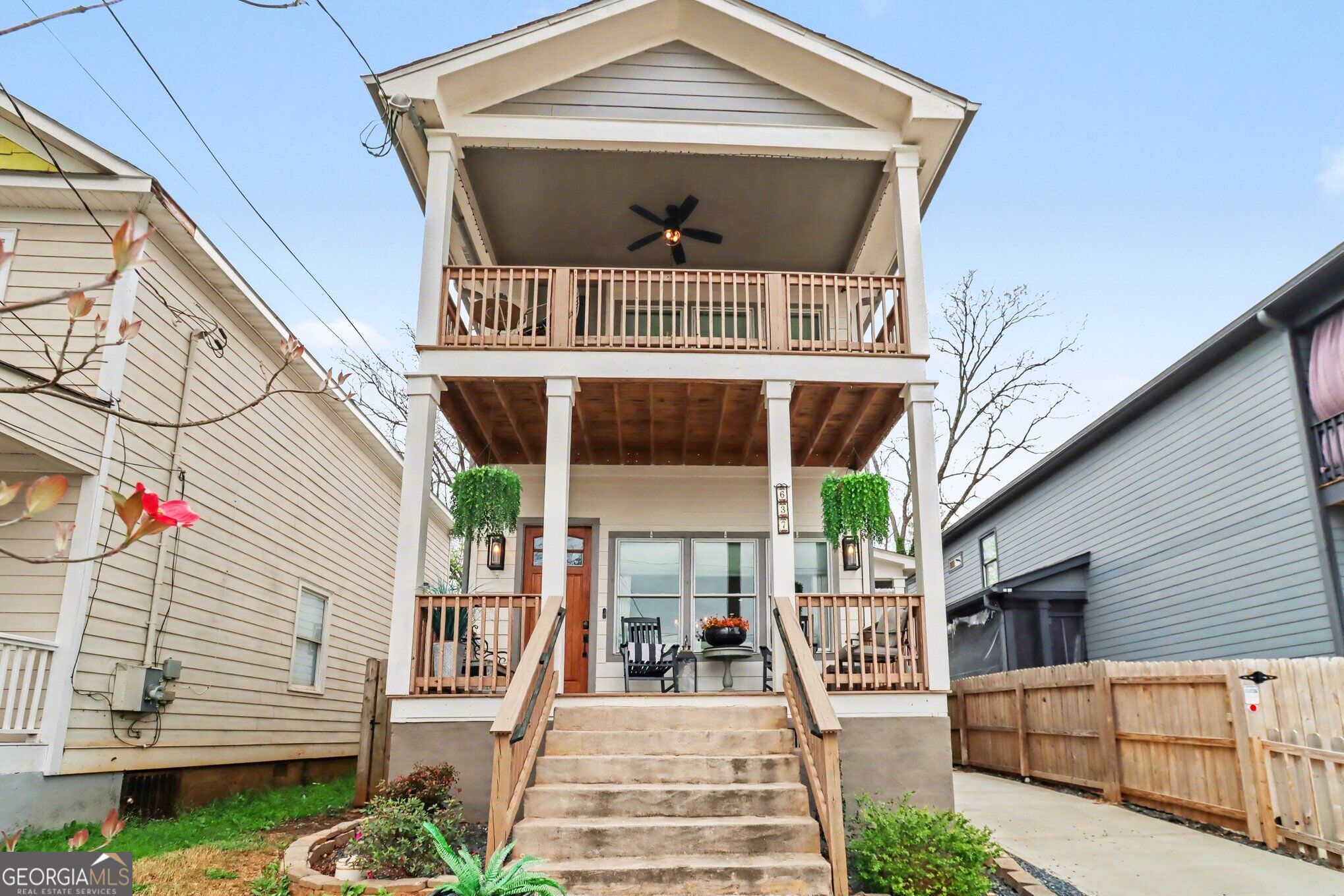 637 Ira Street Sw Property Photo 1