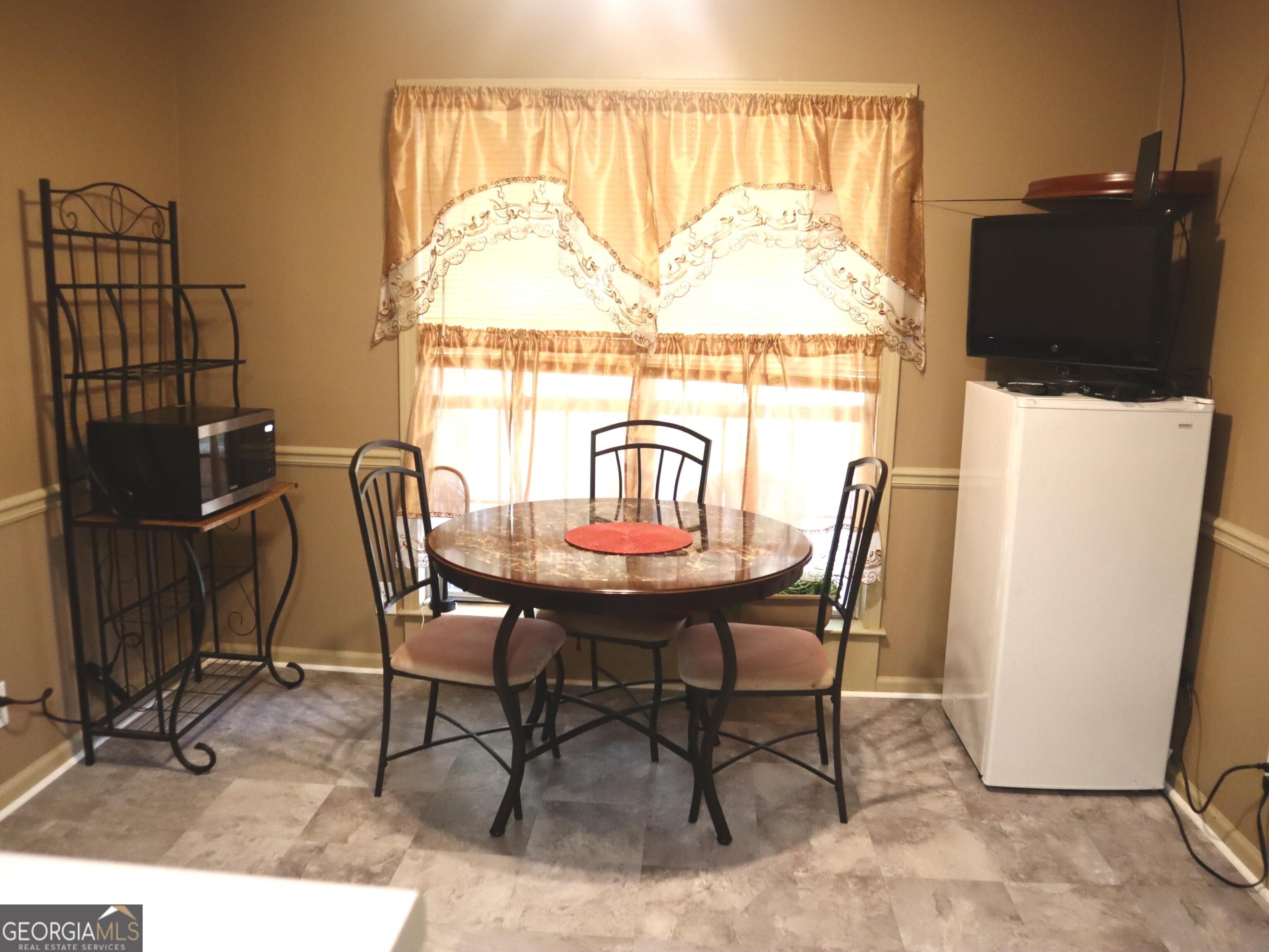 105 Shadow Wood Court Property Photo 7