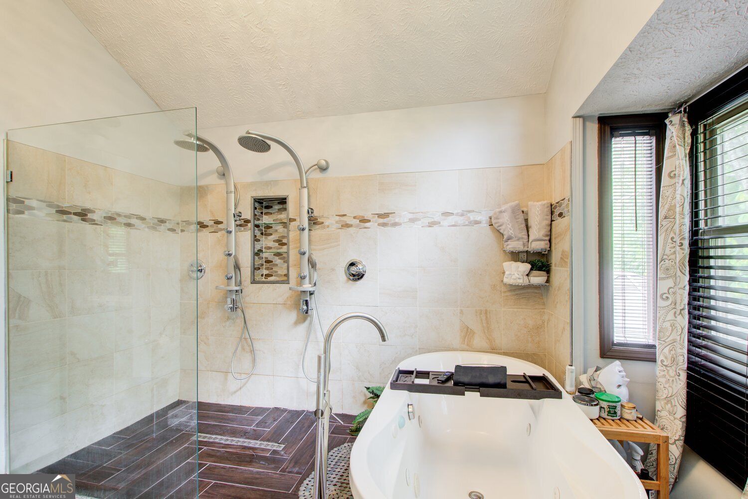 2441 Deer Isle Cove Property Photo 23