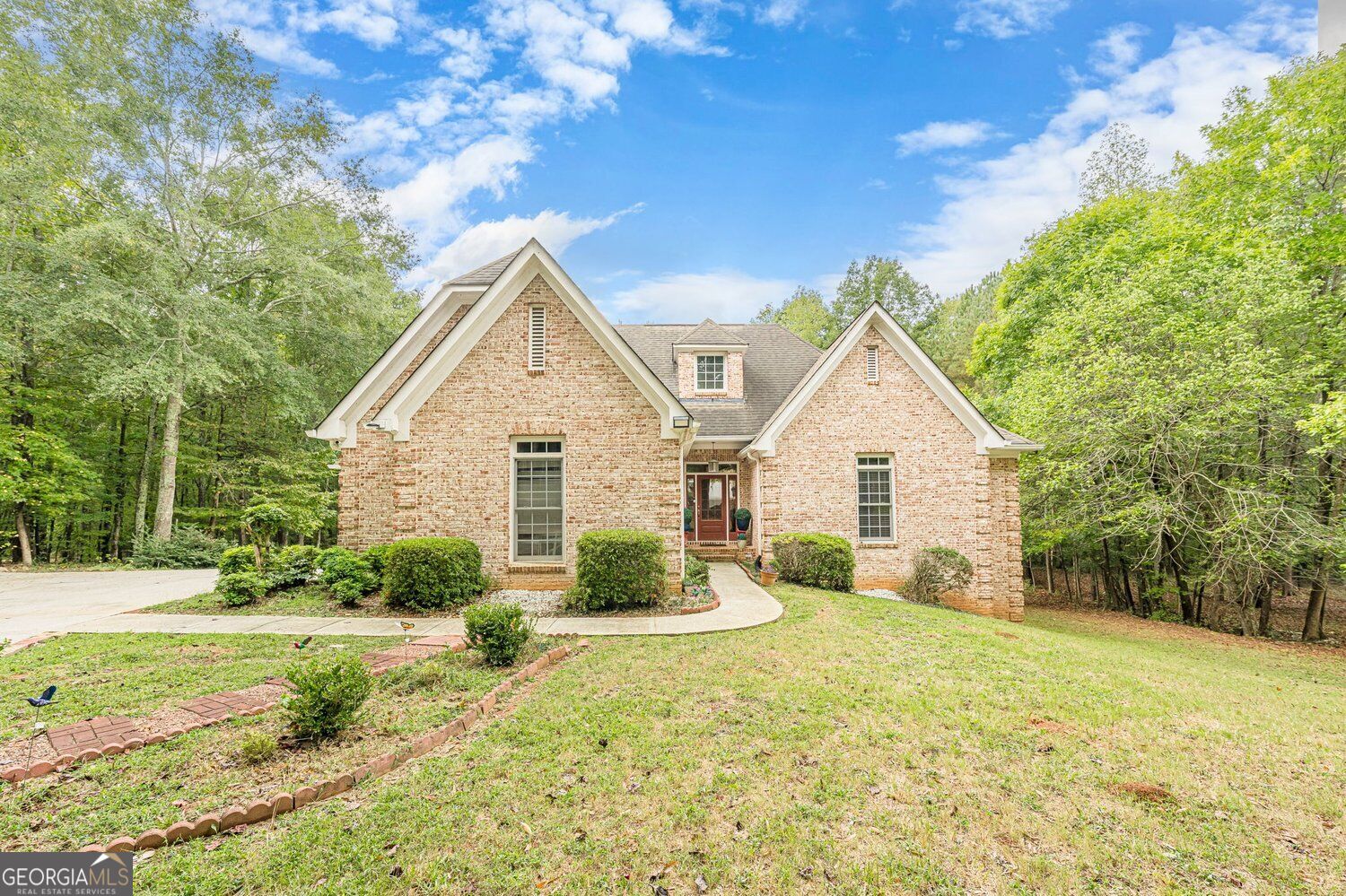 20 Balfour Drive Property Photo 1