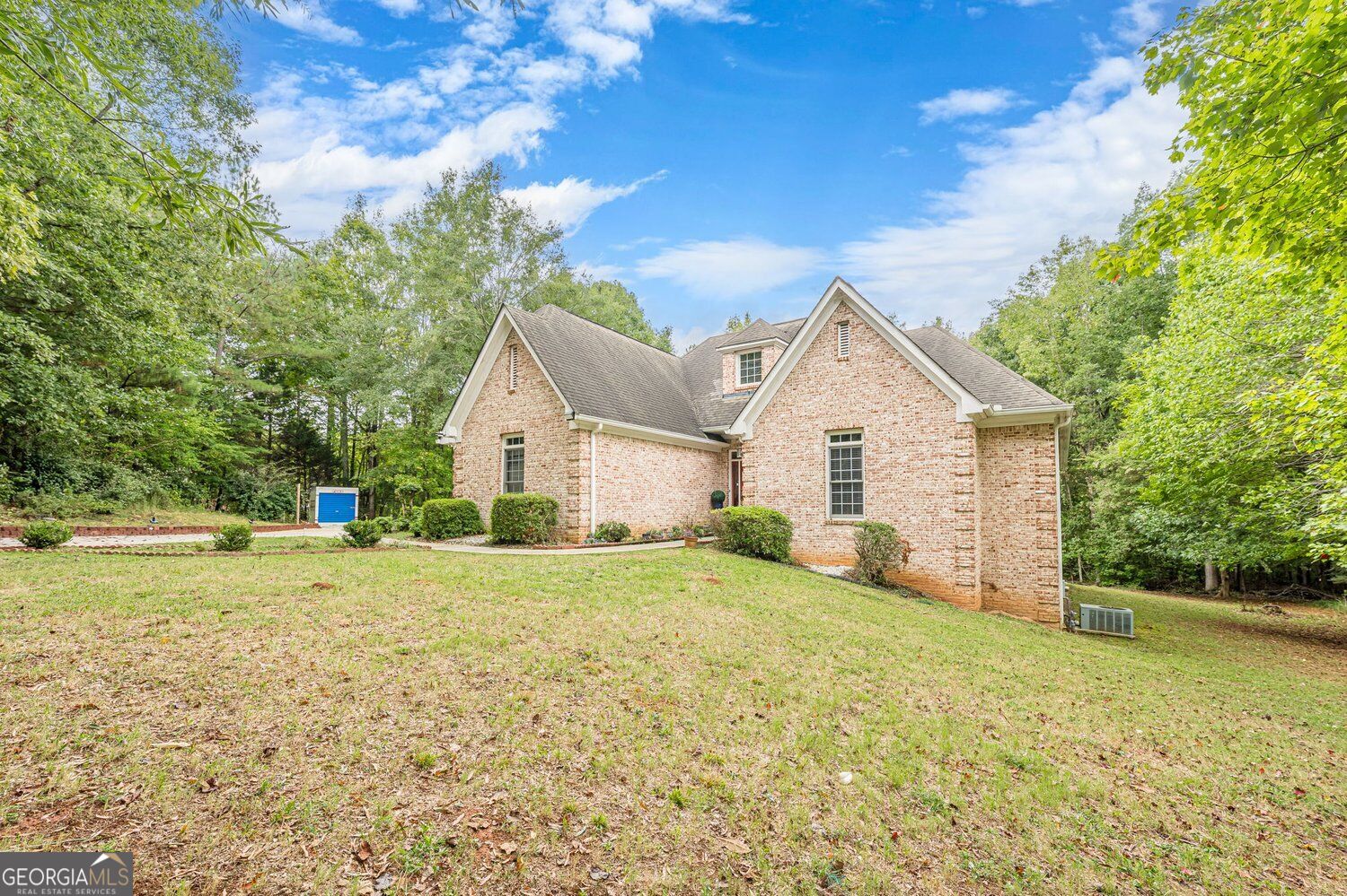 20 Balfour Drive Property Photo 2