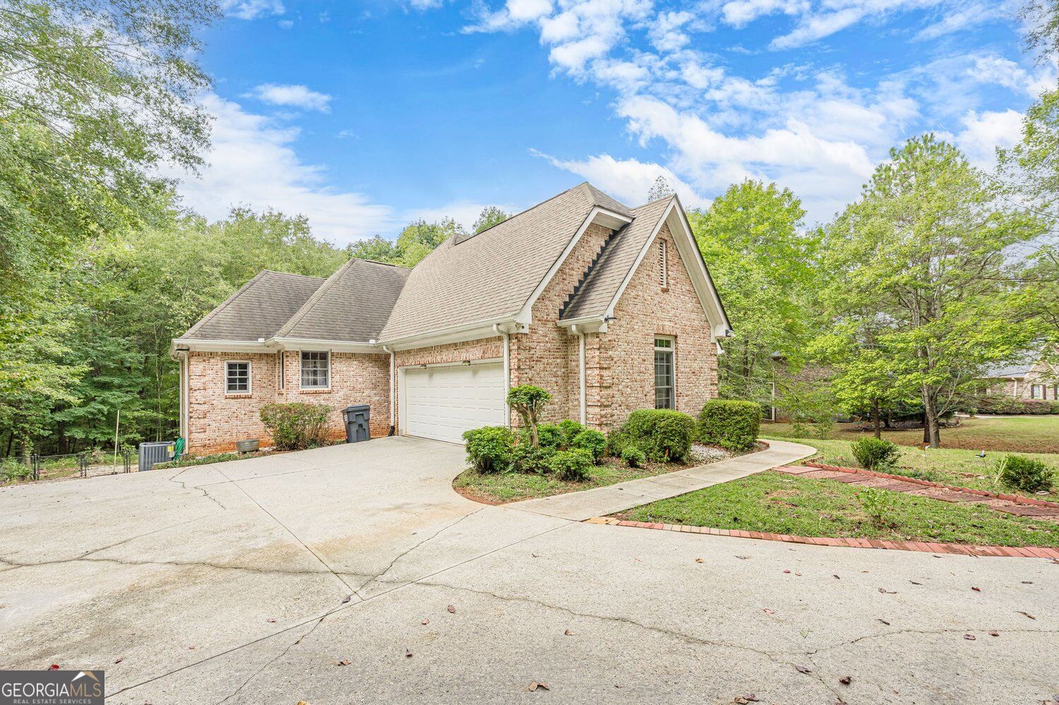 20 Balfour Drive Property Photo 4
