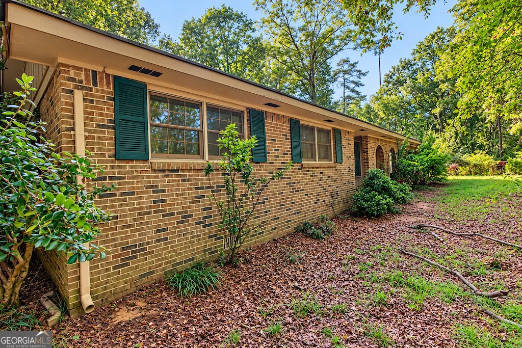 1847 W Hightower Trial Property Photo 1