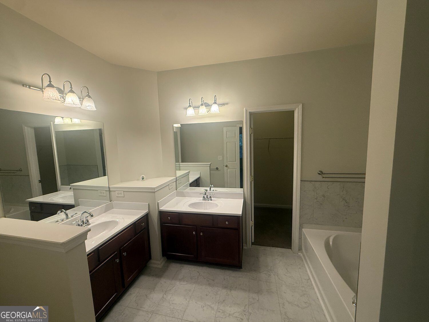 3700 Suttles Drive Sw Property Photo 28