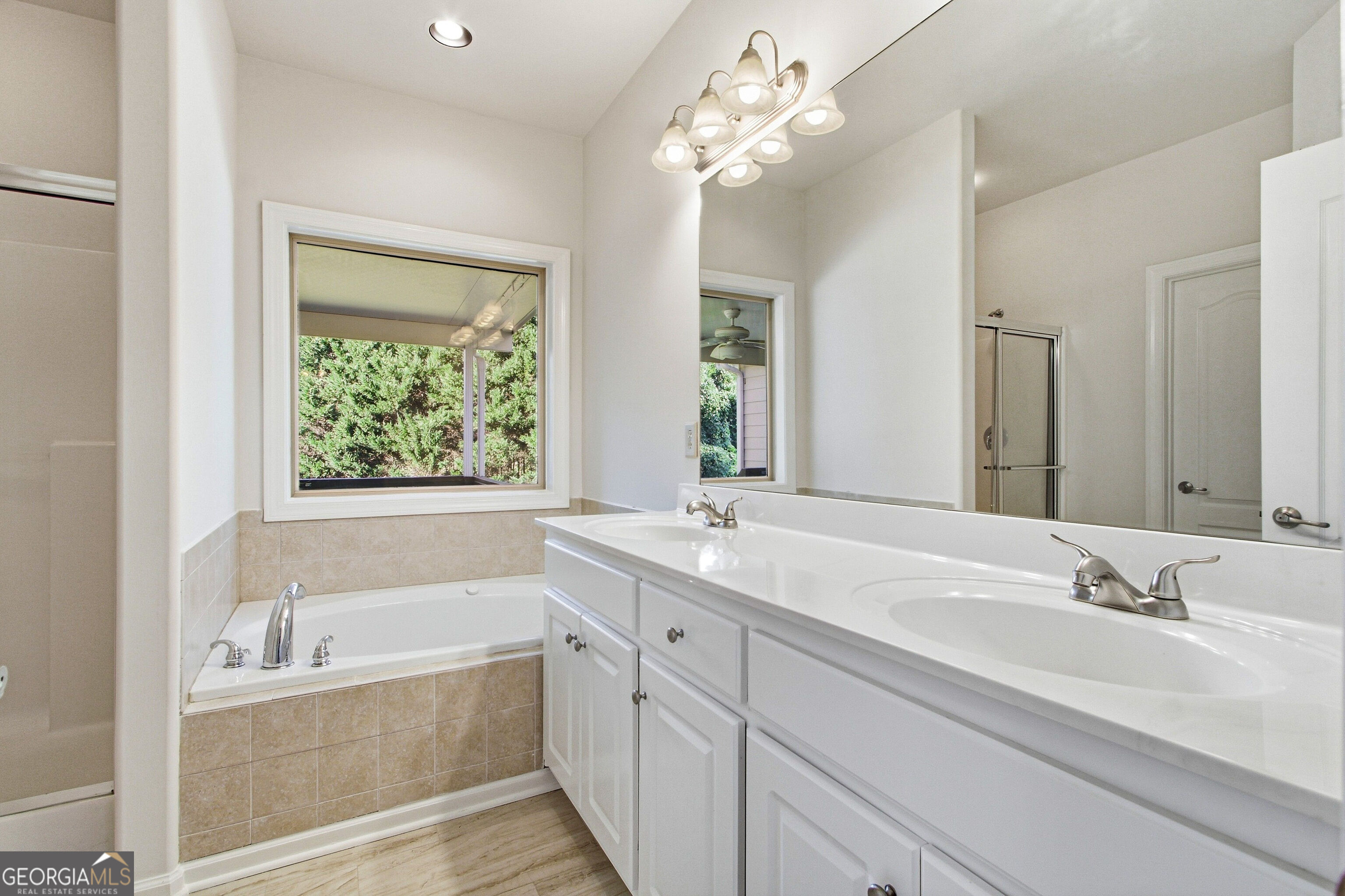 807 Caleb Drive Property Photo 27