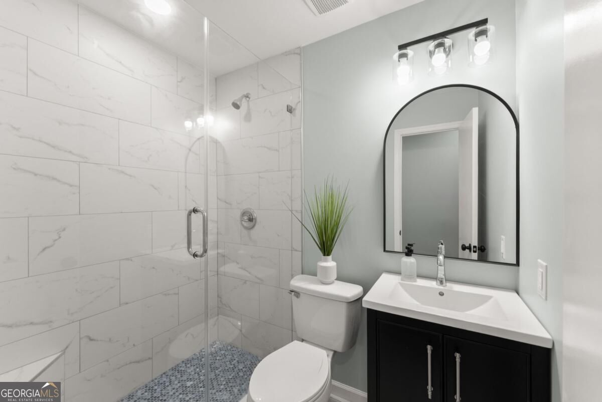 381 Plantation Boulevard Property Photo 23