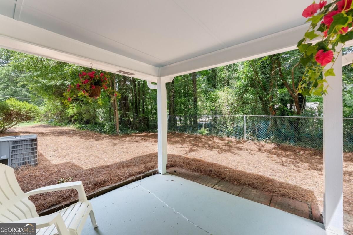 381 Plantation Boulevard Property Photo 29