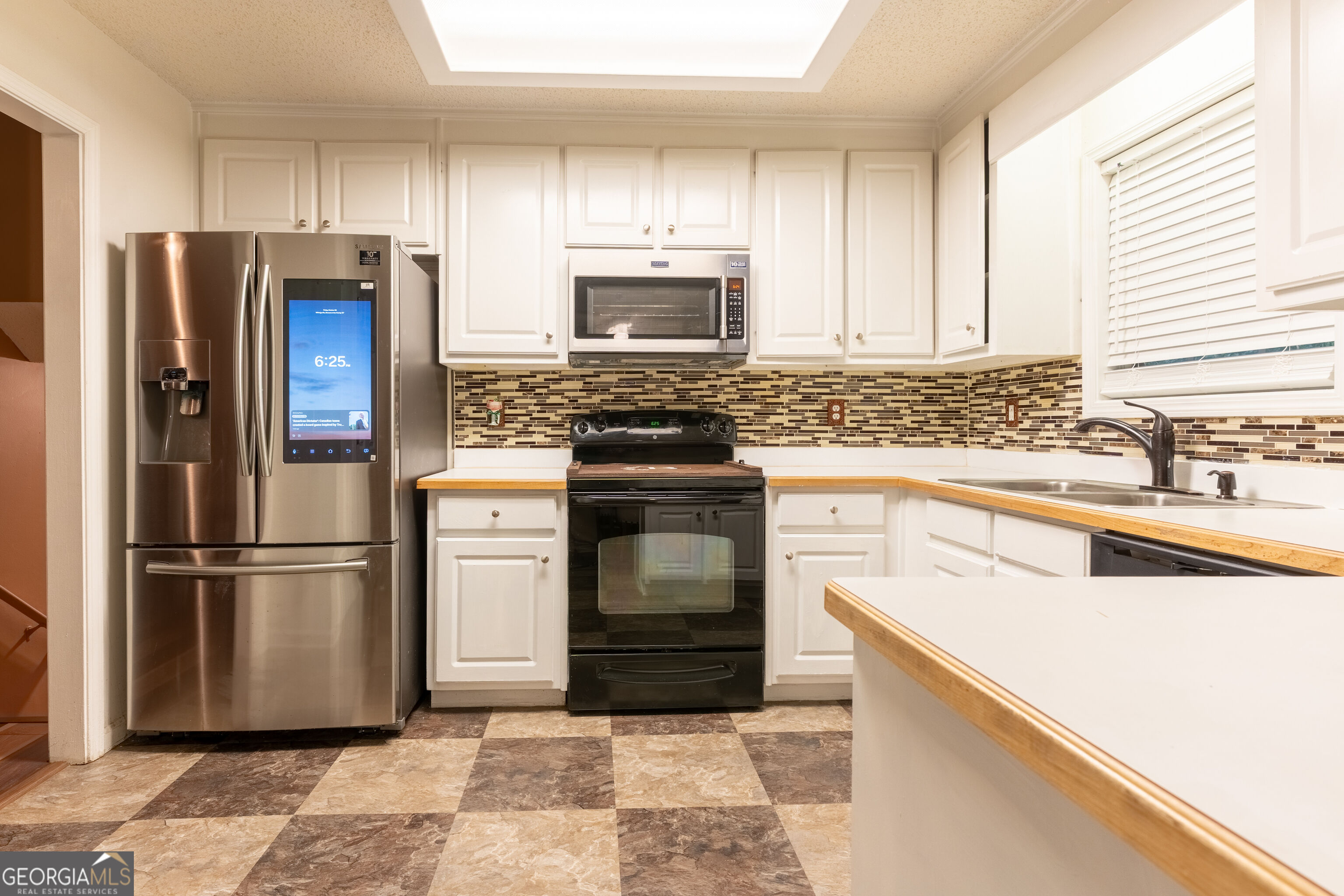 155 River Forest Drive Ne Property Photo 6