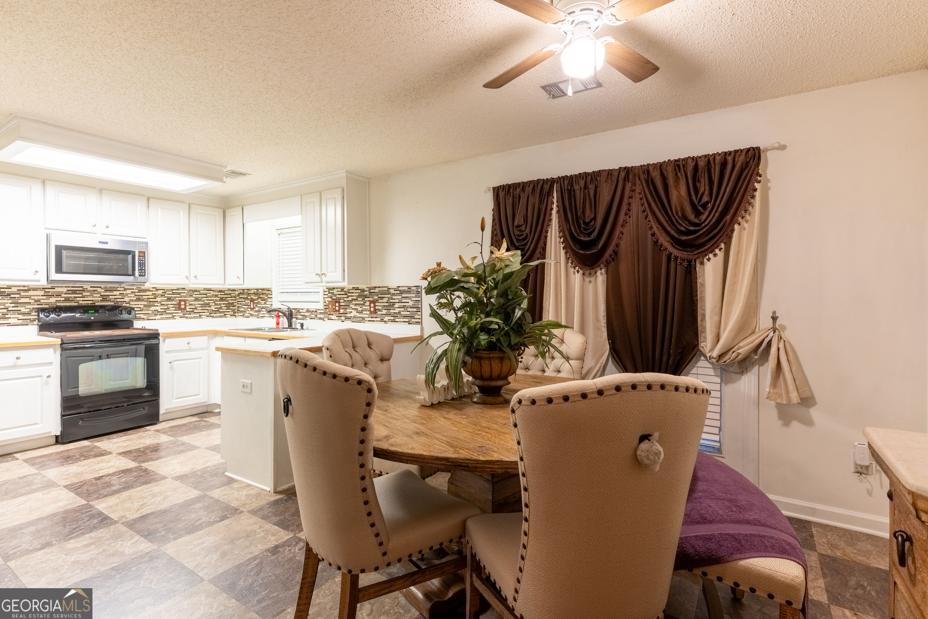 155 River Forest Drive Ne Property Photo 10