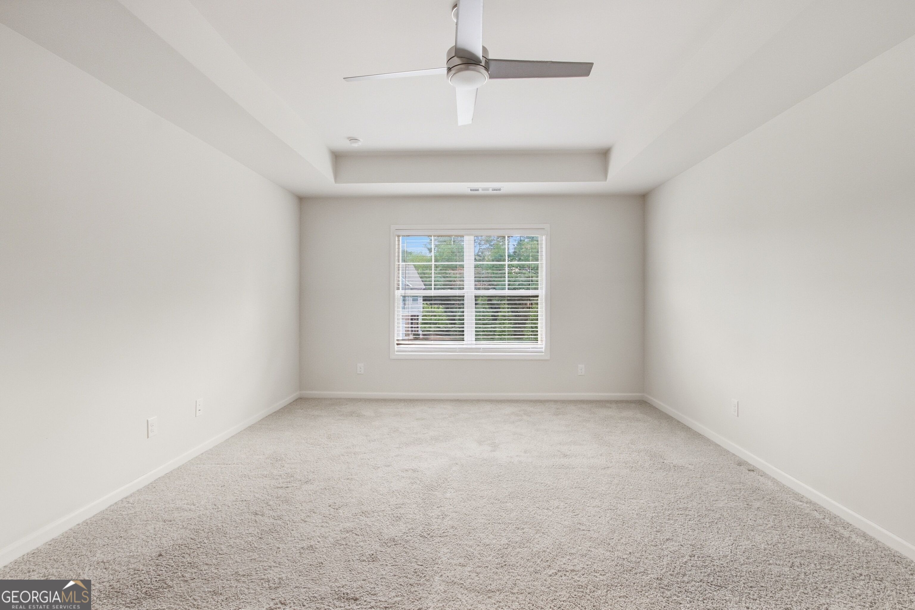 208 Bluffton Court Property Photo 4