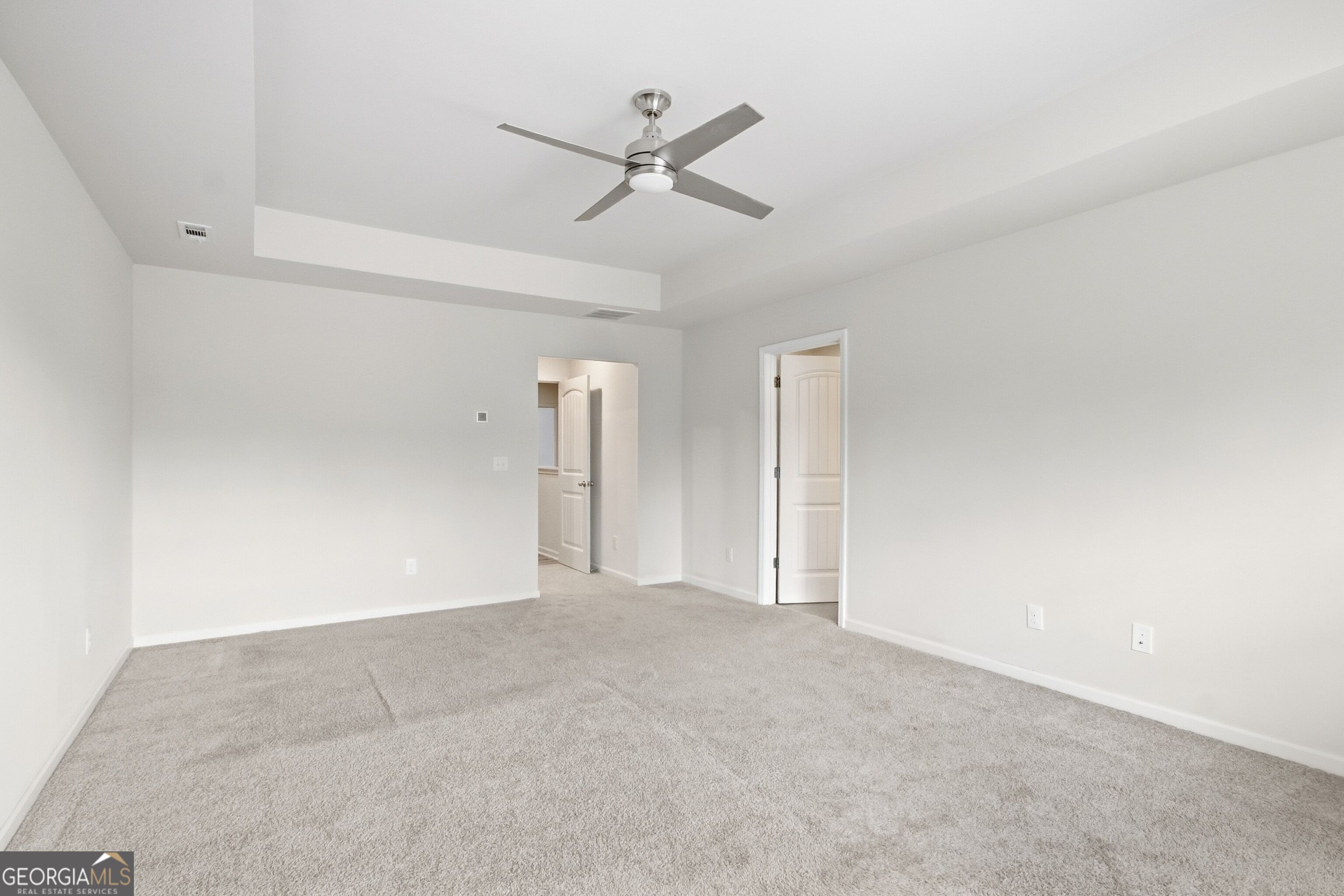 208 Bluffton Court Property Photo 10