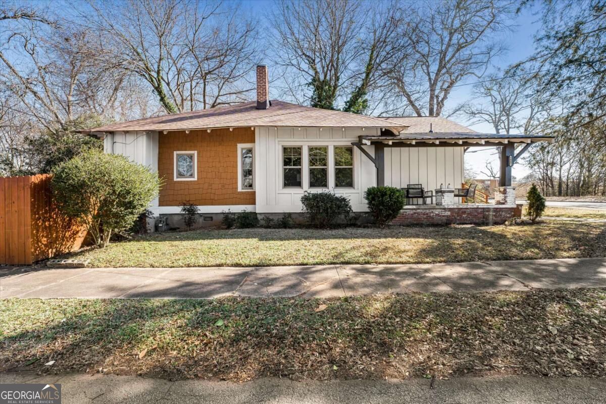 1447 Bryan Avenue Property Photo 1