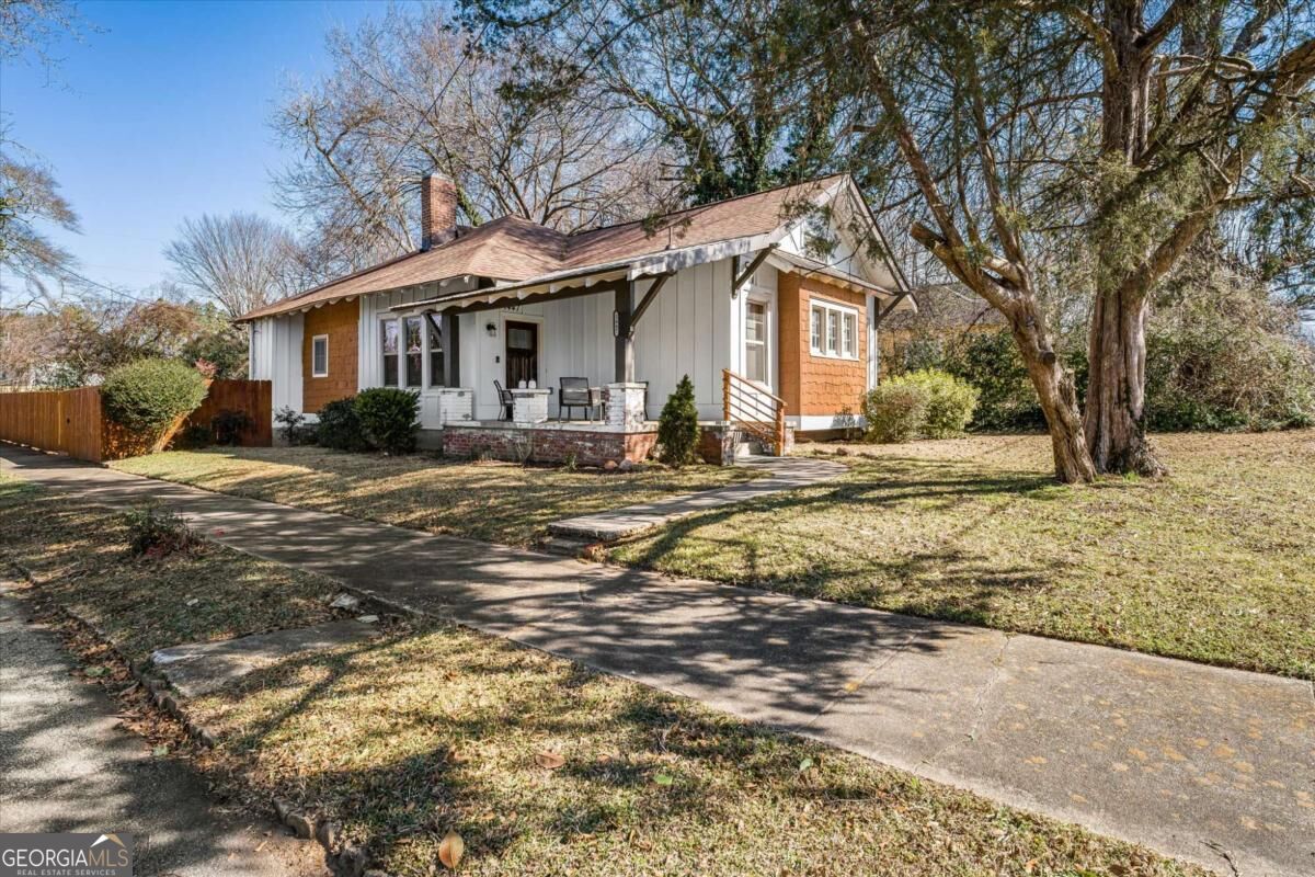 1447 Bryan Avenue Property Photo 4