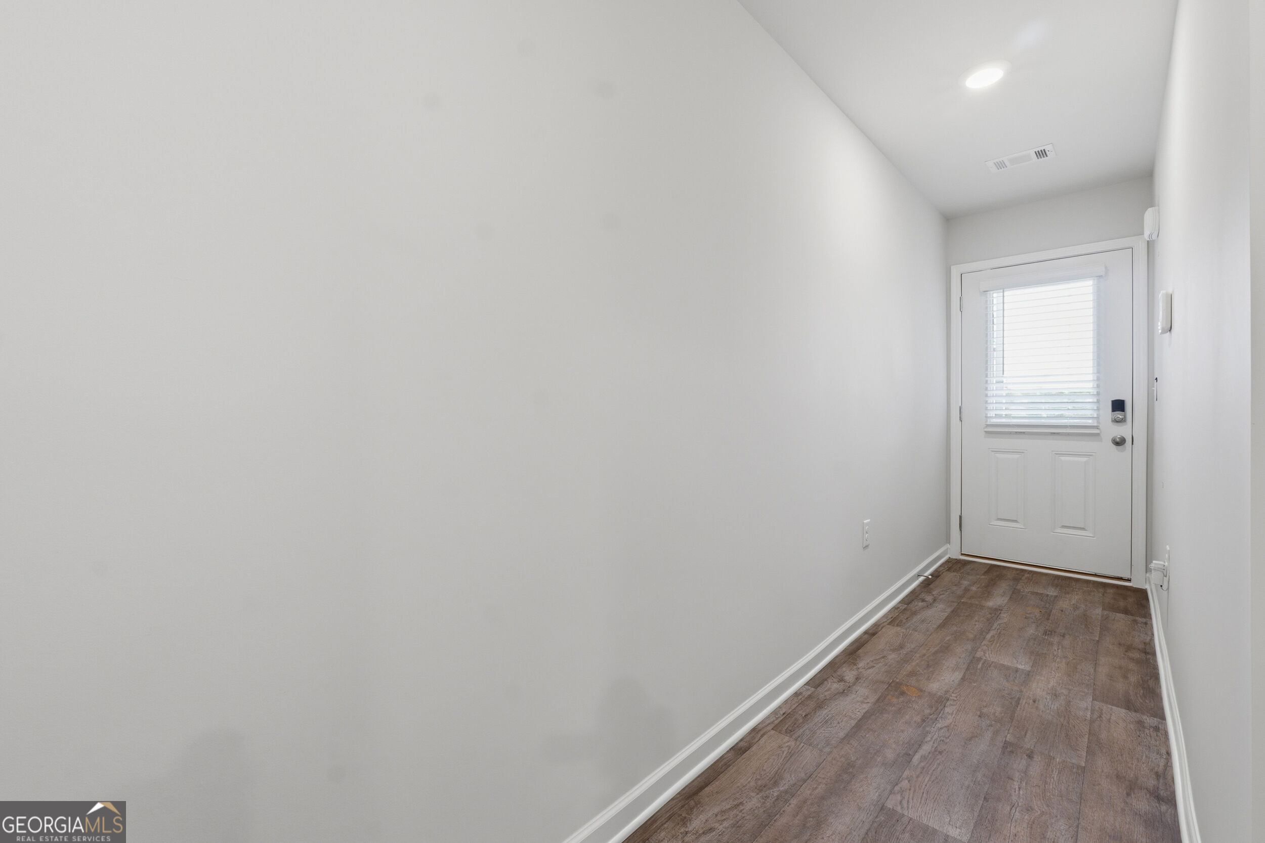 230 Norchester Avenue Property Photo 4
