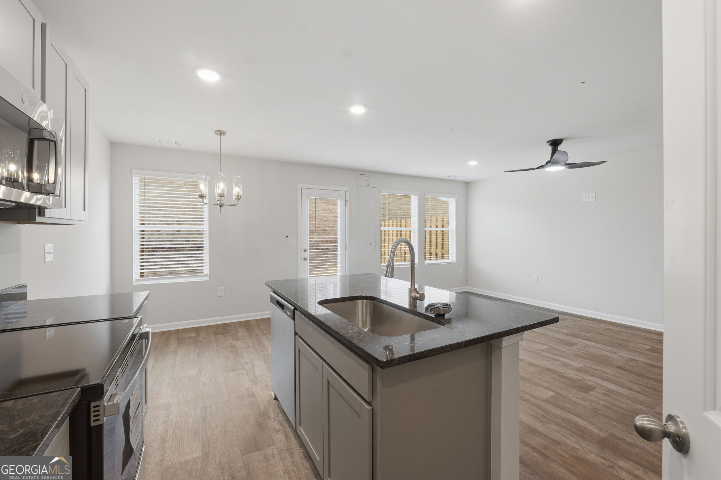 230 Norchester Avenue Property Photo 10