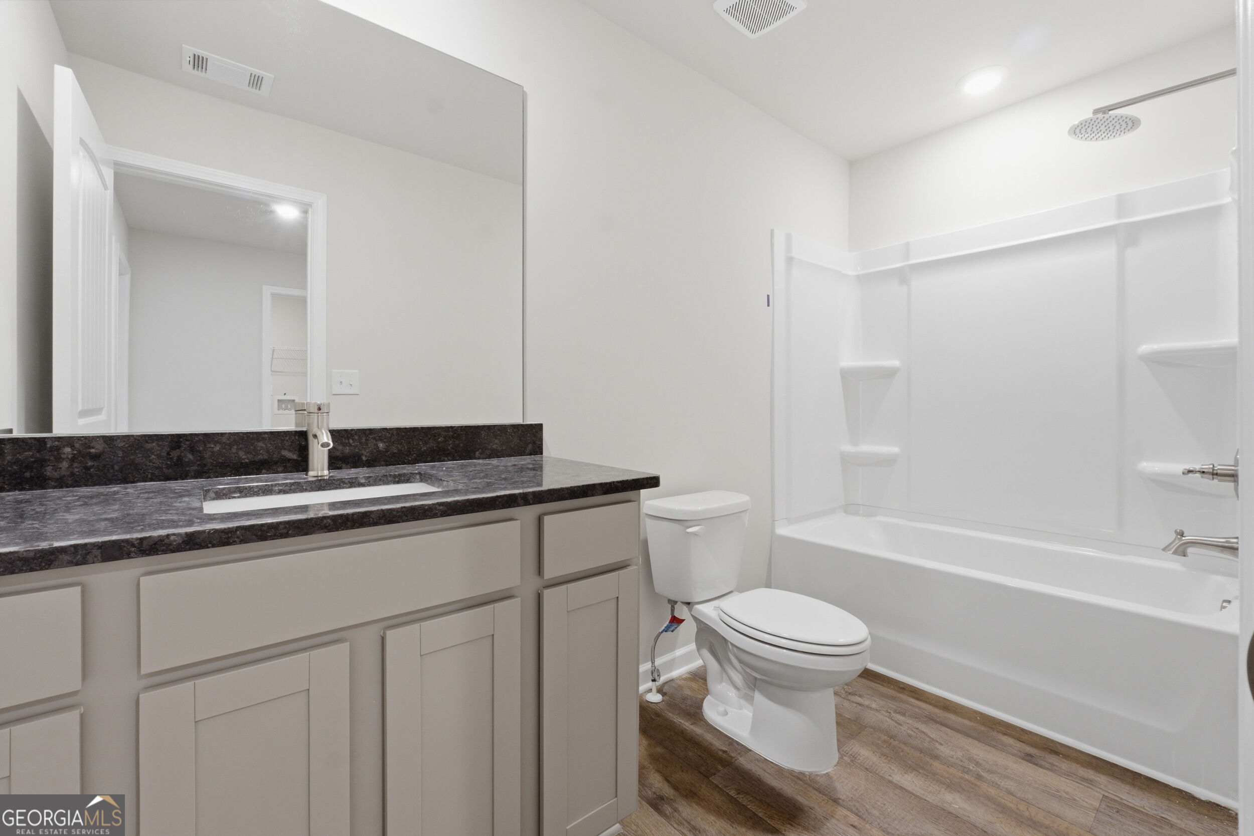 230 Norchester Avenue Property Photo 22