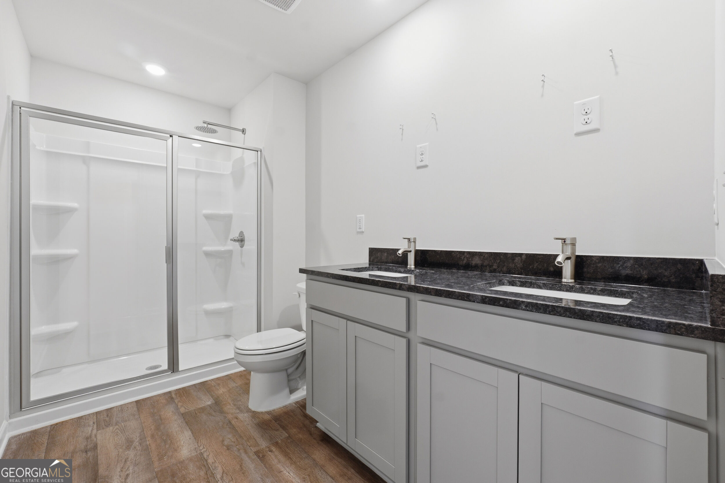 230 Norchester Avenue Property Photo 25