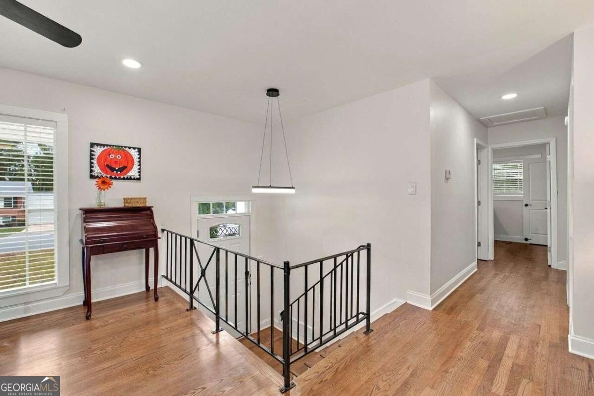 6216 Hayes Drive Property Photo 8