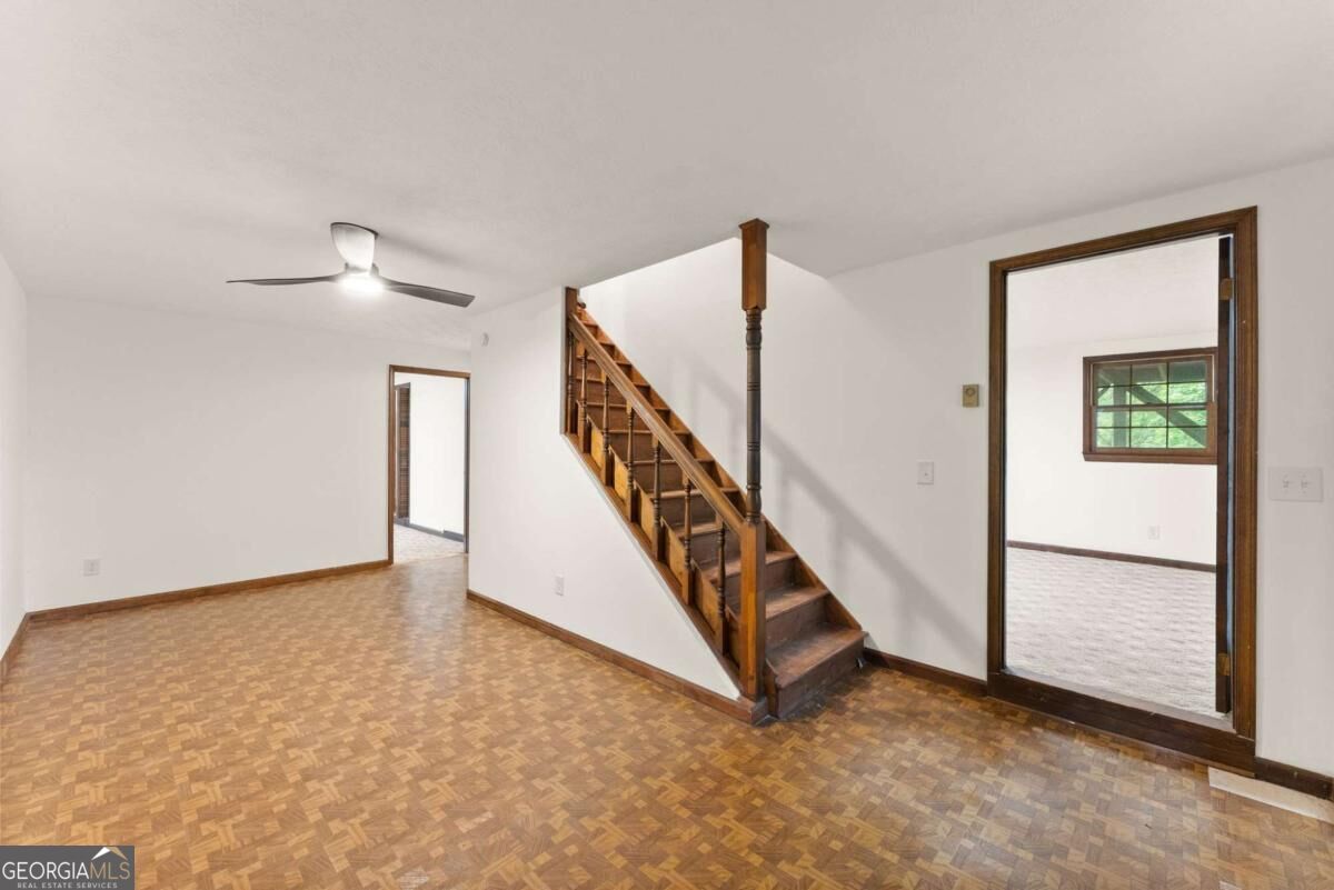 195 Golden Avenue Property Photo 19
