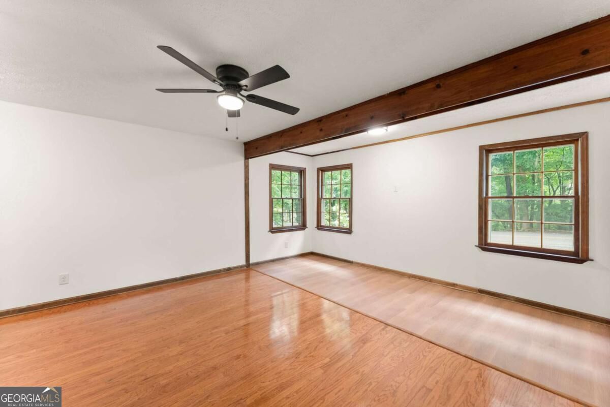 195 Golden Avenue Property Photo 30