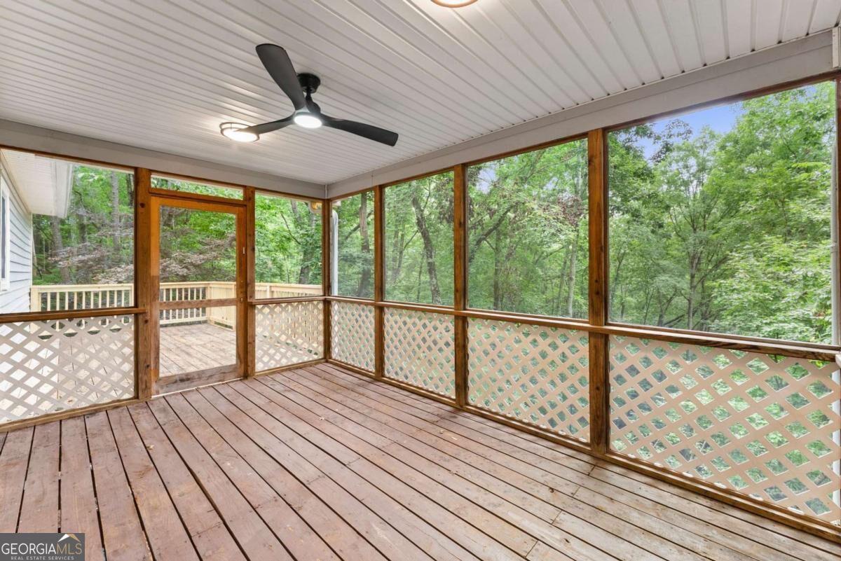 195 Golden Avenue Property Photo 31
