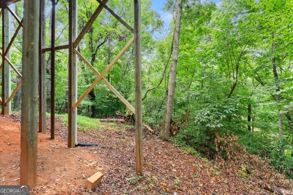 195 Golden Avenue Property Photo 38