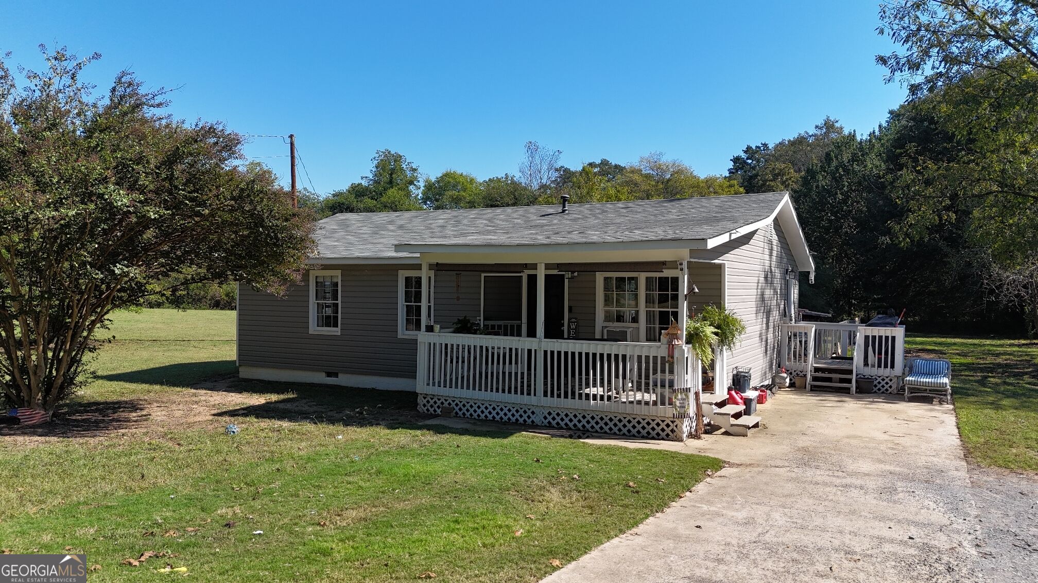 1600 Prospect Road Property Photo 2