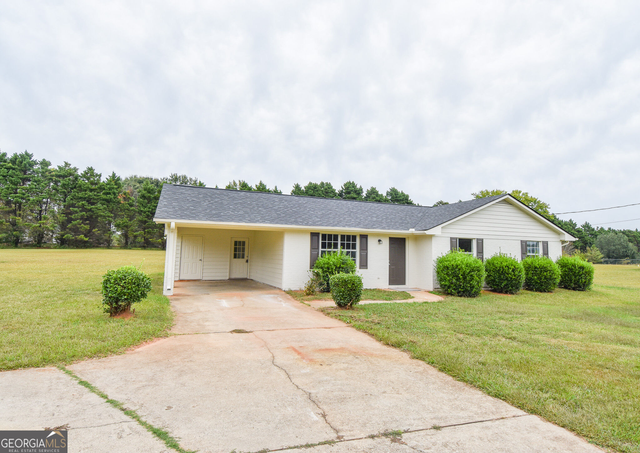 111 Meadowview Lane Property Photo 2