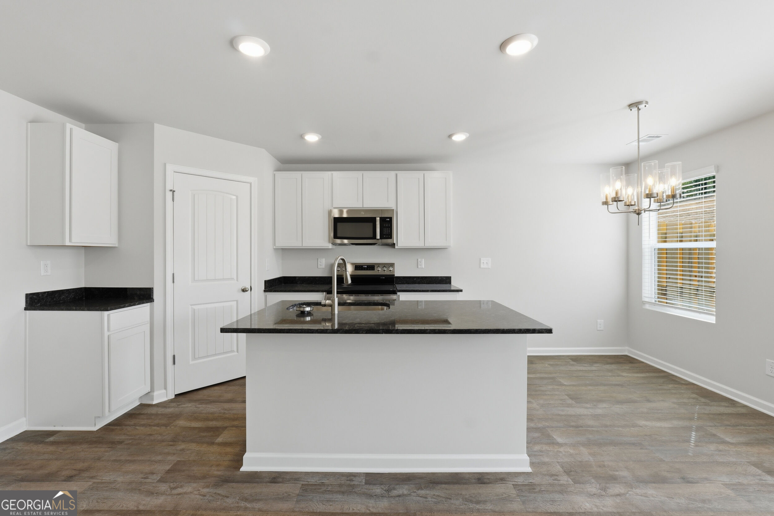 236 Norchester Avenue Property Photo 8
