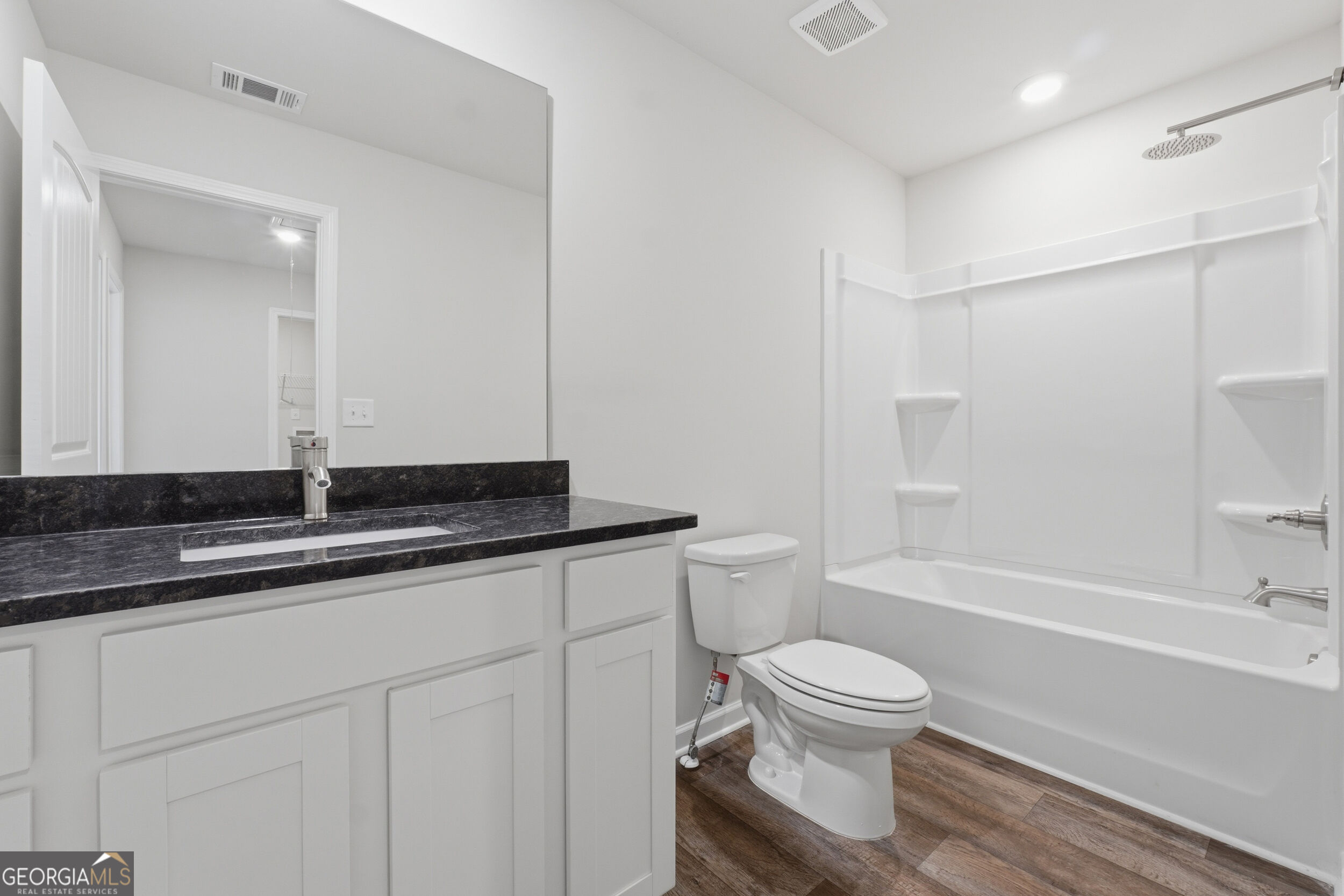 236 Norchester Avenue Property Photo 27