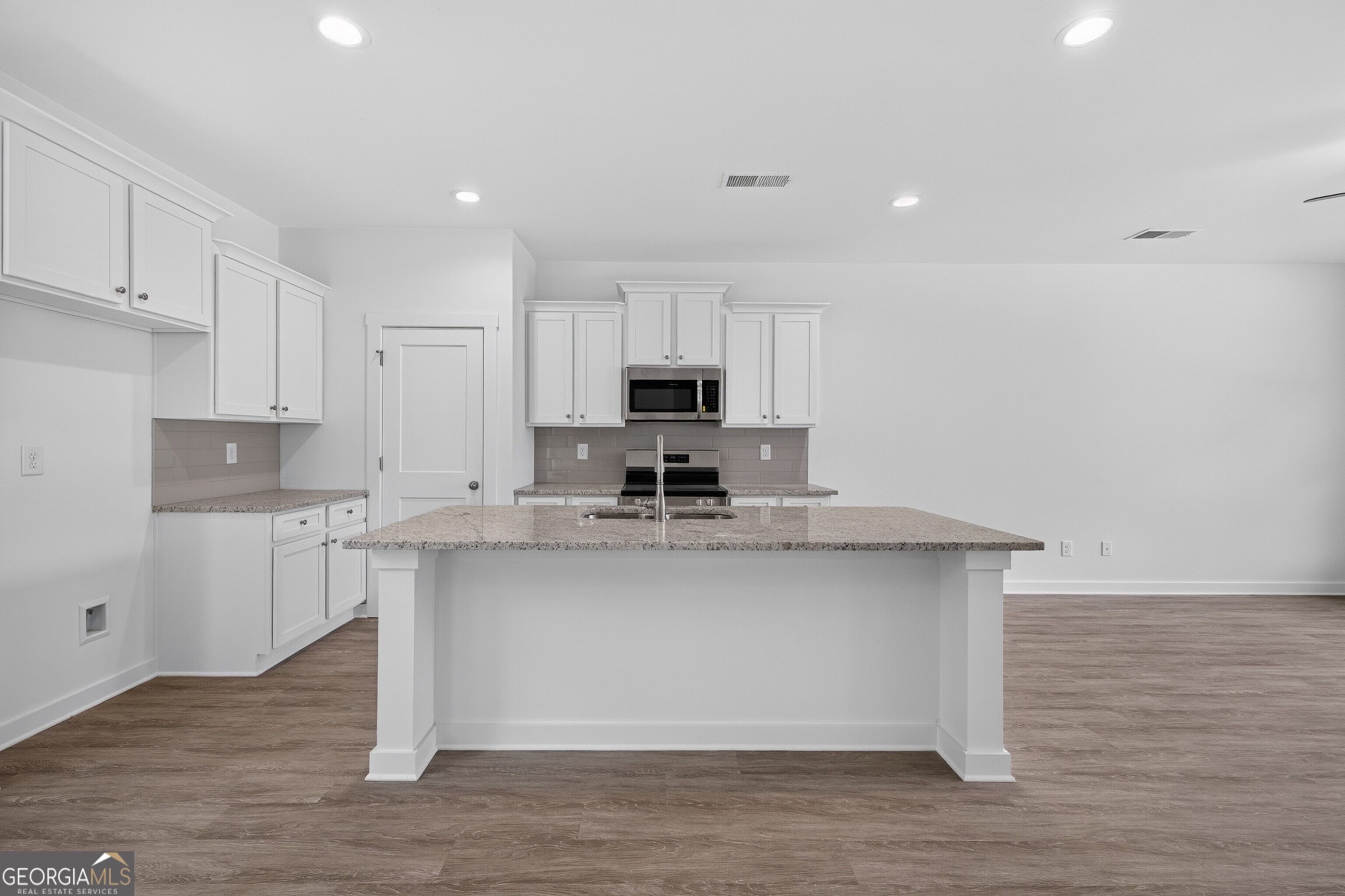 396 Crimson Feather Drive Property Photo 14