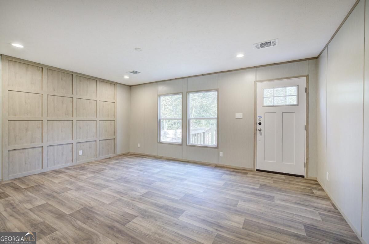 7467 Yukon Road Property Photo 5
