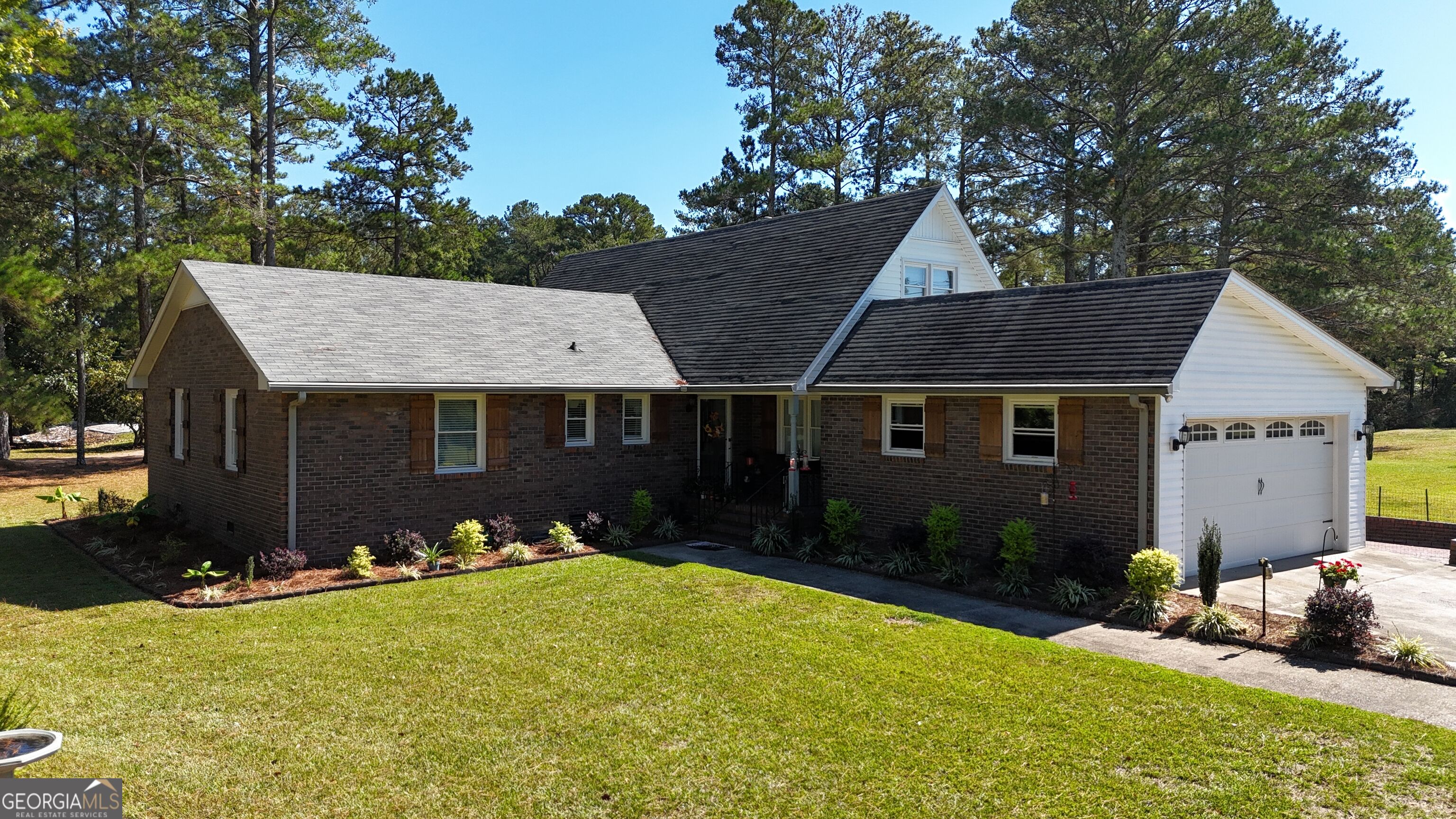 1231 Golf Course Road Property Photo 5