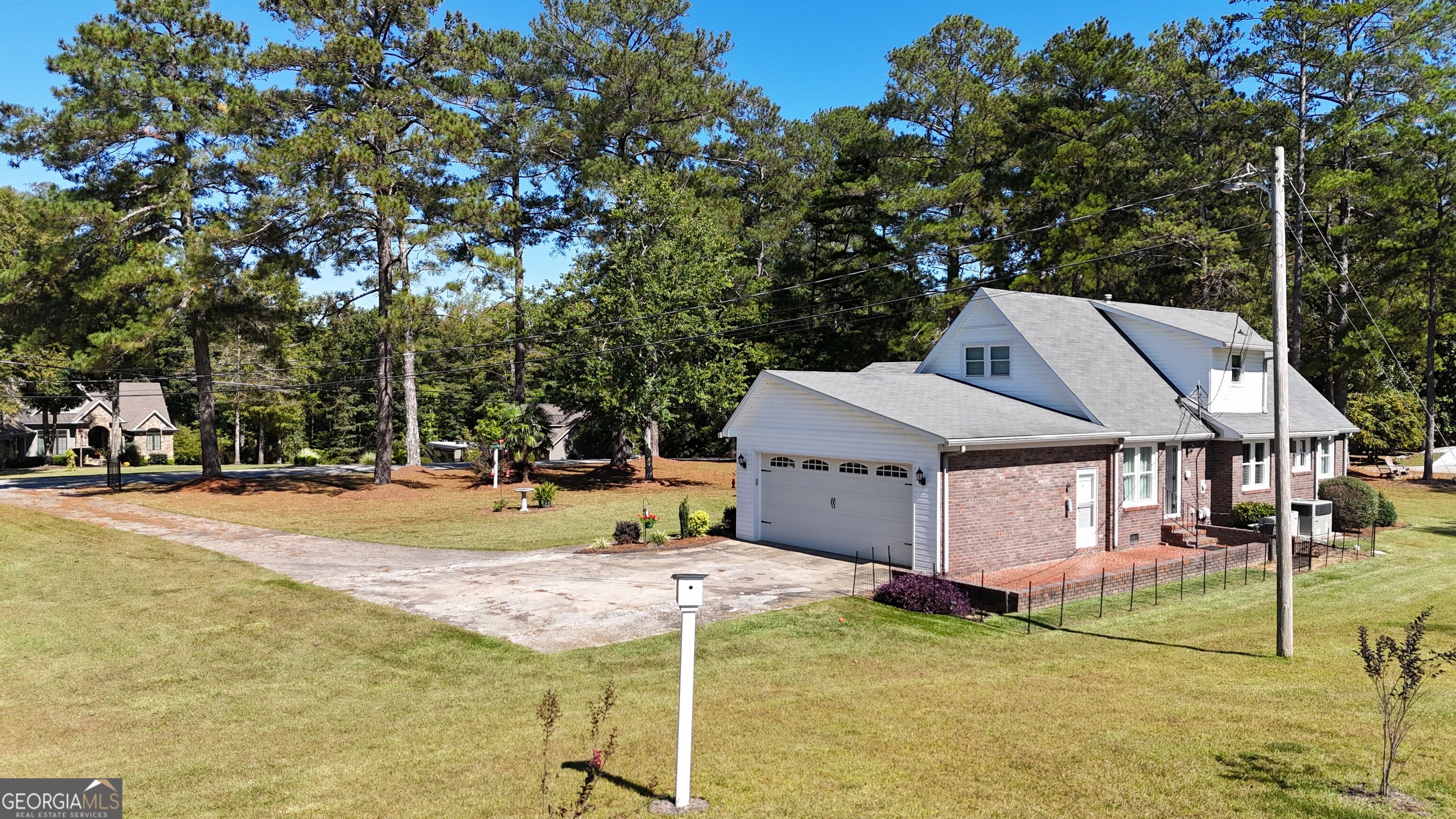 1231 Golf Course Road Property Photo 6