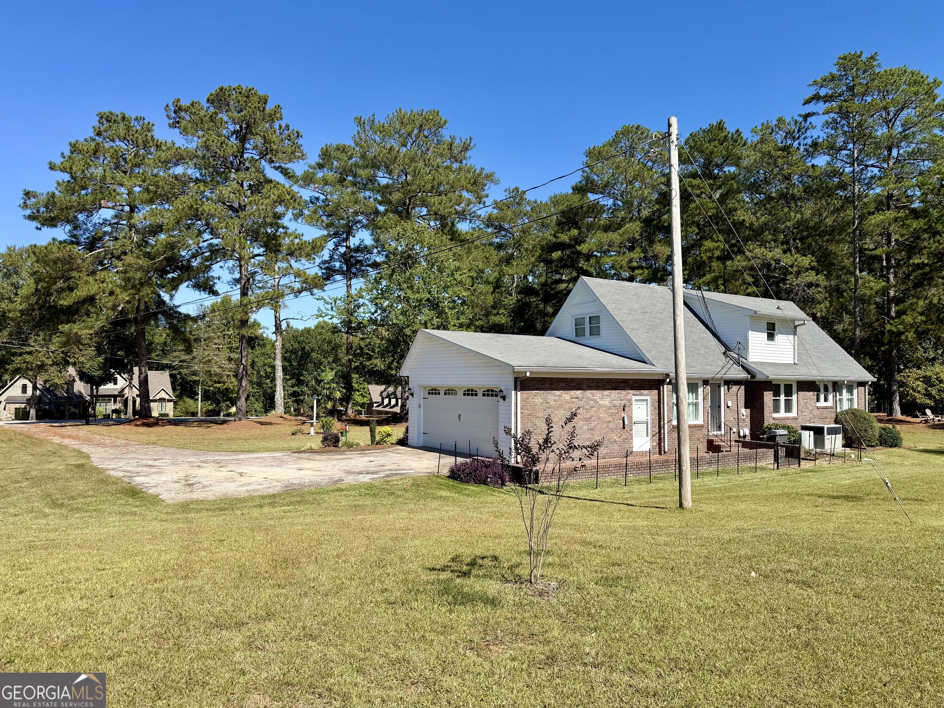 1231 Golf Course Road Property Photo 12