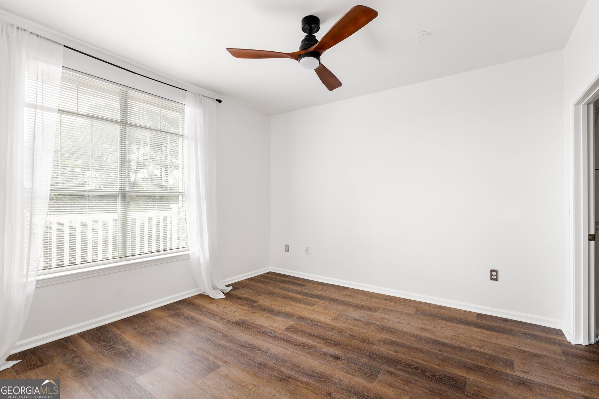 2700 Pine Tree Road Ne # 1317 Property Photo 25