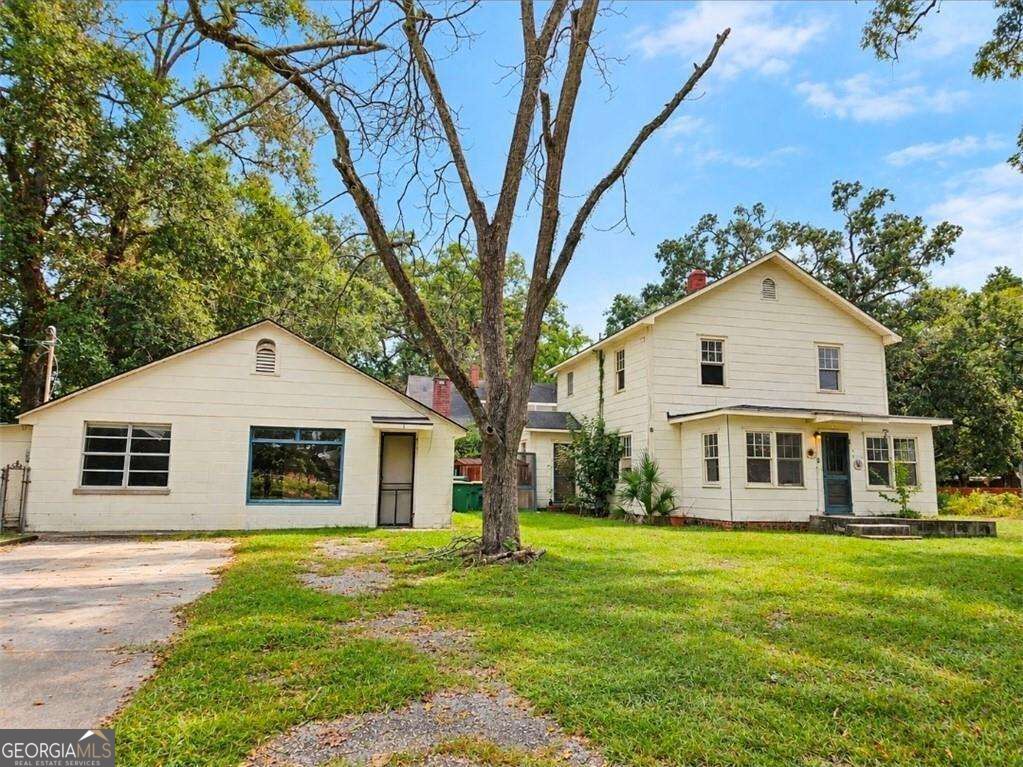 1 Rowe Avenue Property Photo 1