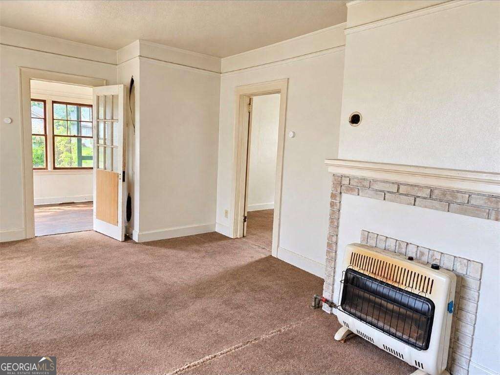 1 Rowe Avenue Property Photo 2