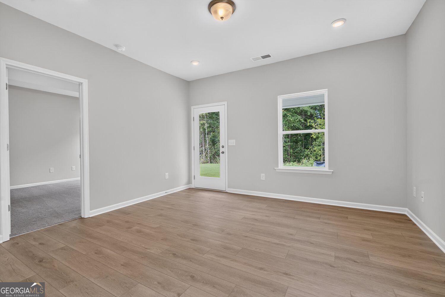 103 Live Oak Street Property Photo 21