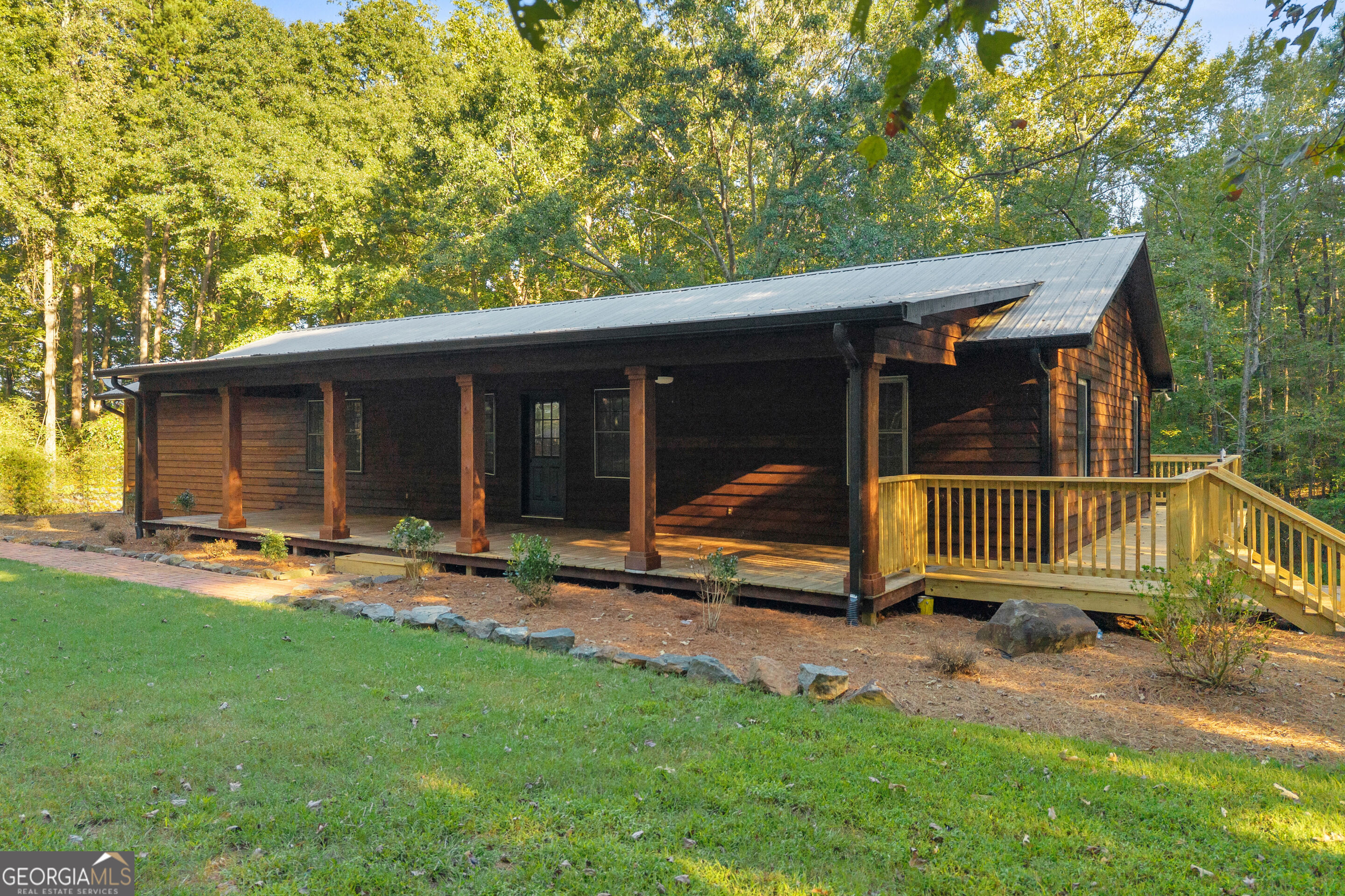 273 Sycamore Street Property Photo 1