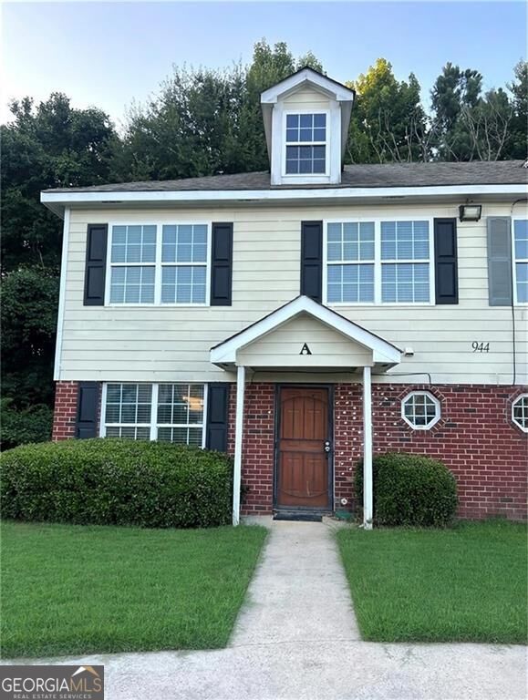 944 Old Mill Point # A Property Photo 1