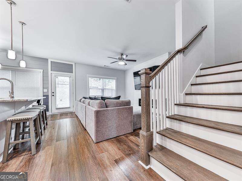43 Towne Villas Drive # 7 Property Photo 3