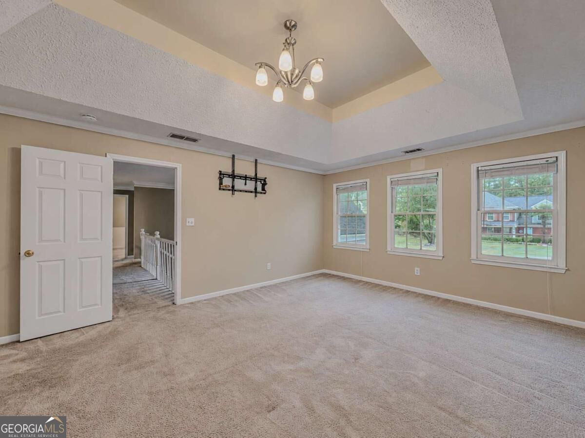 3381 Longfield Drive Property Photo 9