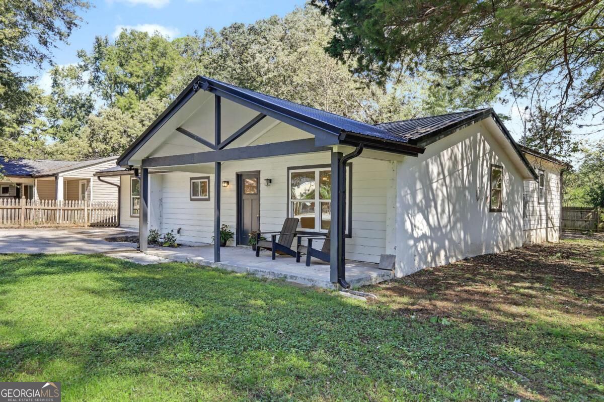6532 Voyles Drive Property Photo 3