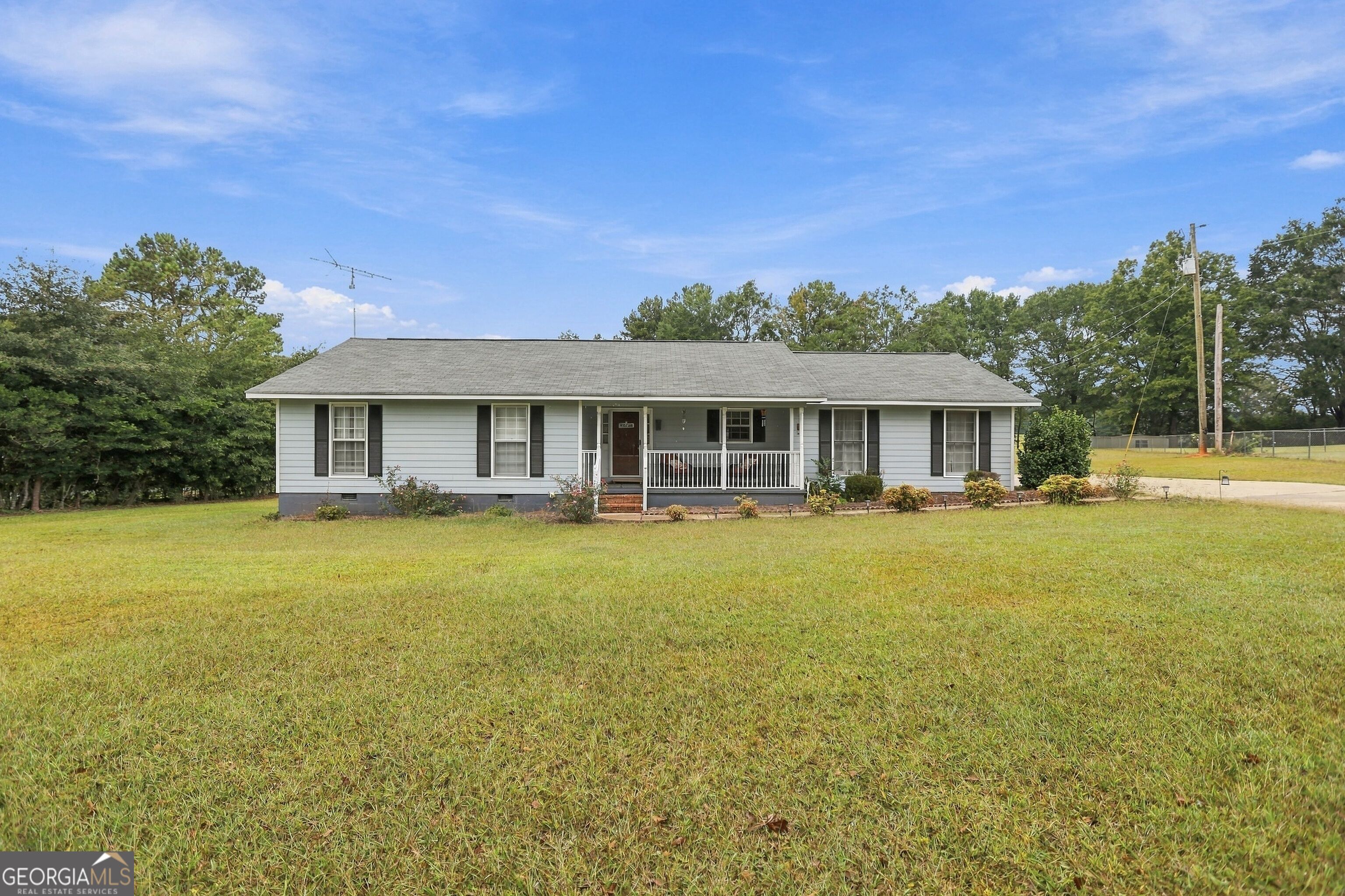 106 Jandale Drive Property Photo 1