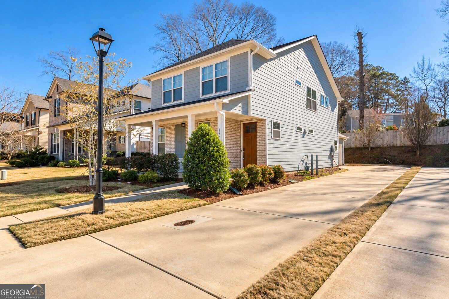 969 Rittenhouse Way Property Photo 3