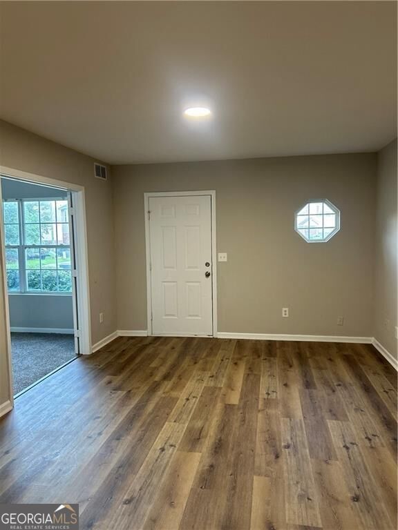 941 Old Mill Point # B Property Photo 4
