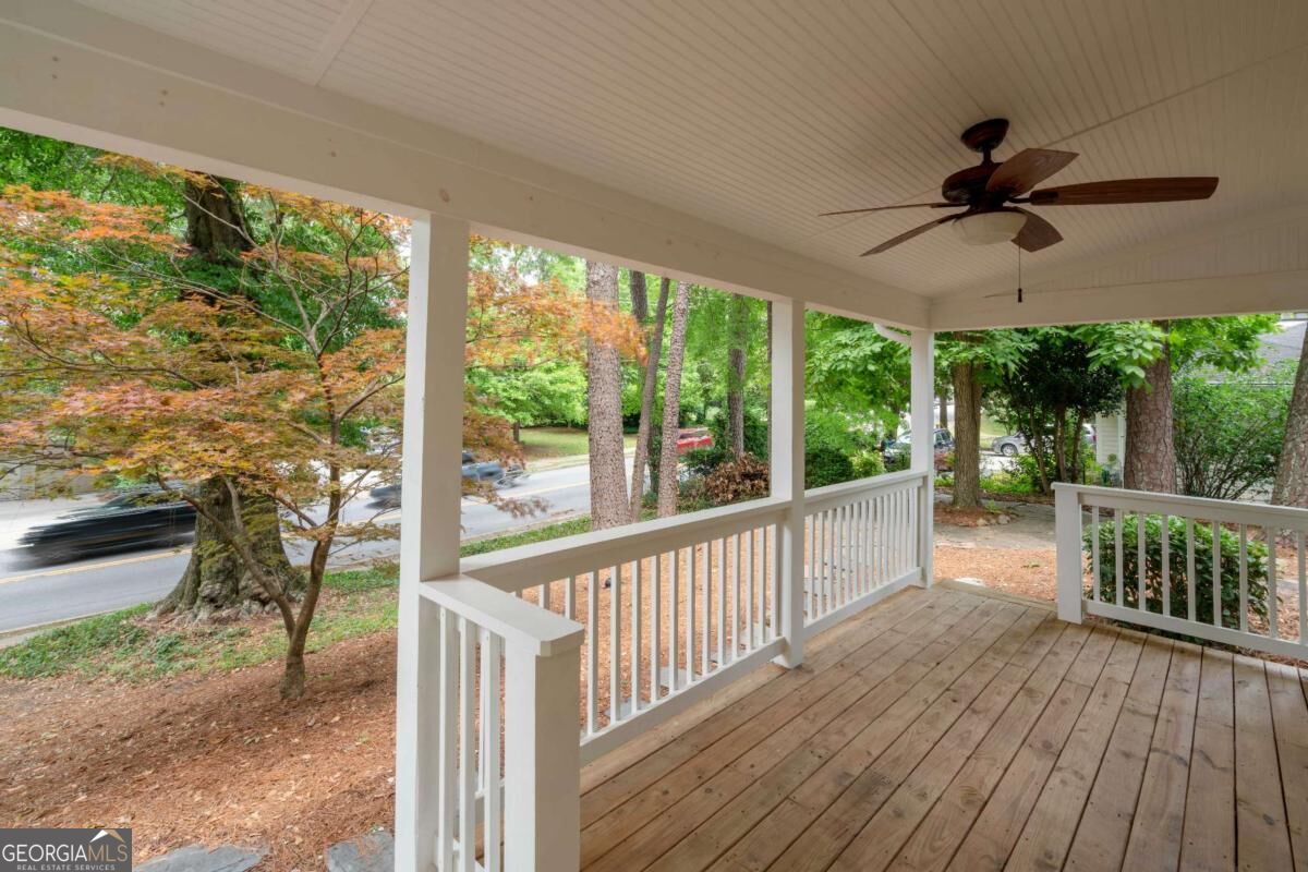 444 Collier Road Nw Property Photo 4