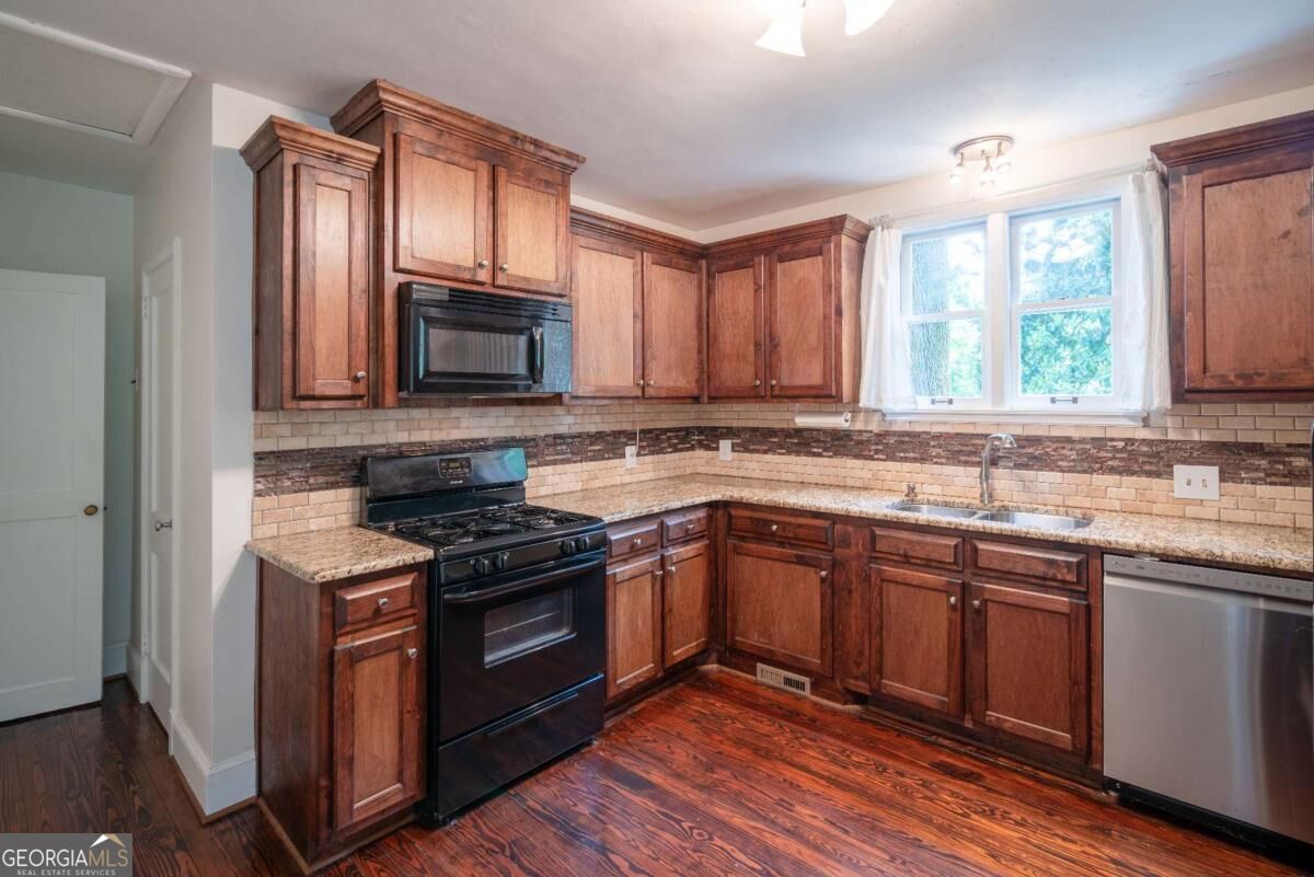 444 Collier Road Nw Property Photo 14