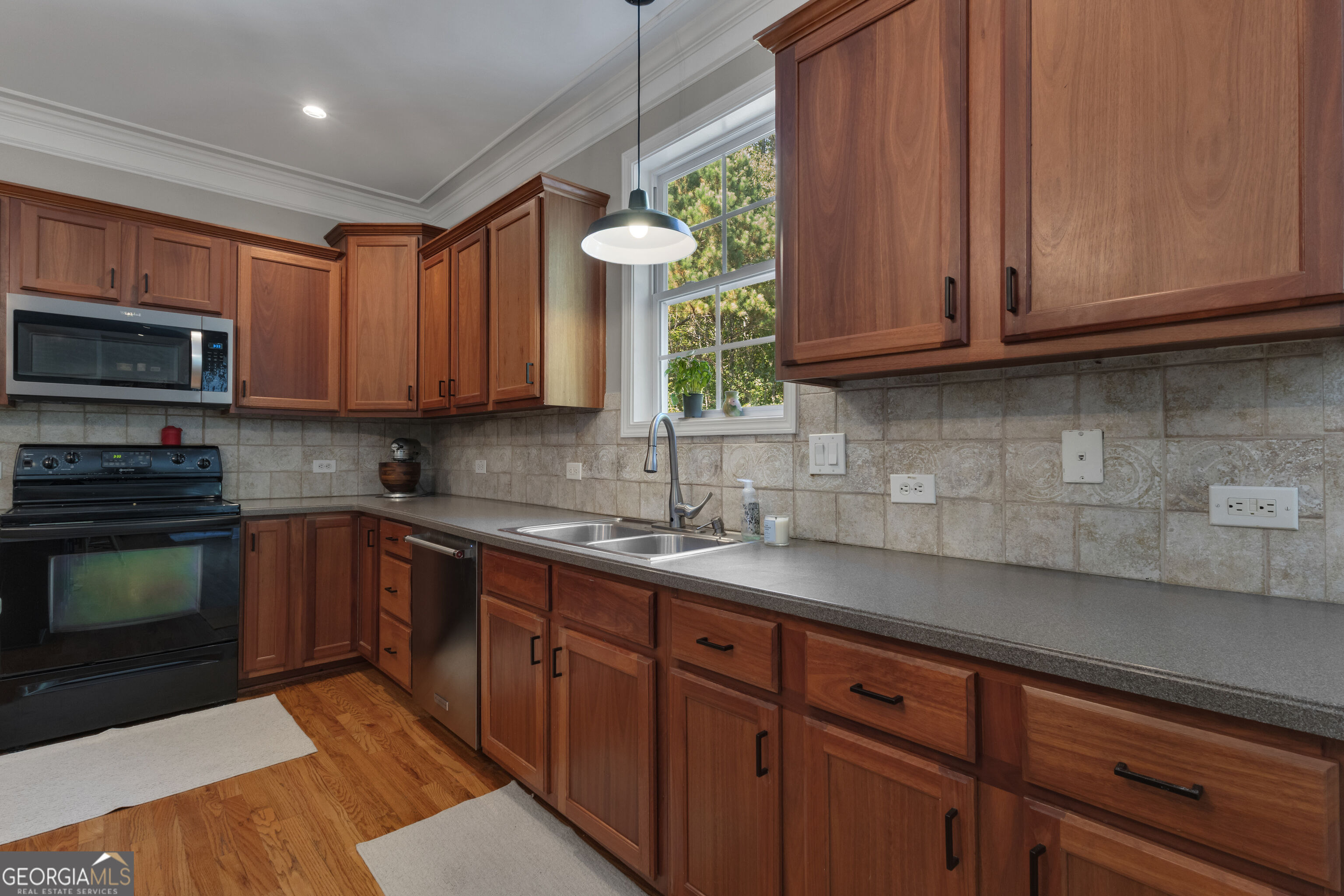 413 Constitution Circle Property Photo 23